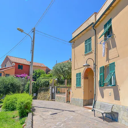 Casa Cecilia - Vadoalmare Immobiliare * Берджеджи