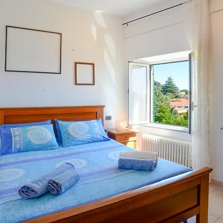 Casa Cecilia - Vadoalmare Immobiliare * Берджеджи